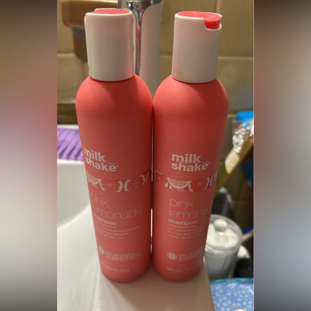 Pink lemonade milkshake shampoo